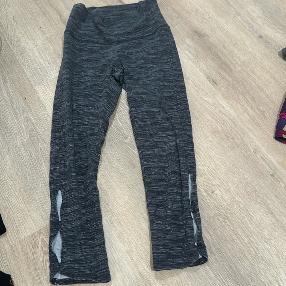 Small Aerie Gray high waisted capri cropped Leggings with cutouts